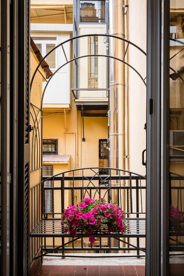 Sara Apartment - Campo De Fiori 35 Рим Екстер'єр фото
