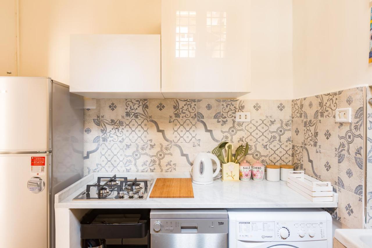 Sara Apartment - Campo De Fiori 35 Рим Екстер'єр фото